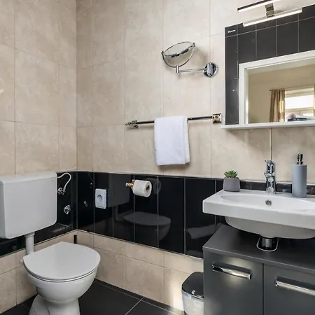 Continentale Apartment *